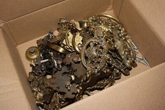 Box of Draw handles, 4 kinds with screws.