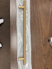 Alno A2902-8-CHP Vita Bella 10″ Cabinet/Drawer Bar Handle – Champagne, Italy