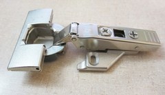 Blum Cabinet Hinge 70T559-01.01 w/ Clip-On Mounting Base Plate 175L660-01.22