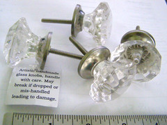 NWT 4 Round Clear Glass Knobs for Furniture, Cabinet, Dresser Drawer w/Screws