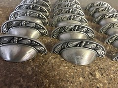 Lot of 25 Pre-owned Pewter Cup Cabinet Pulls 3″ Beautiful Swirl