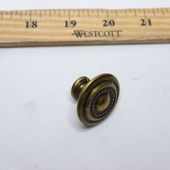 HICKORY HARDWARE Manor House 1-1/4 inch Lancaster Hand Polished Knob
