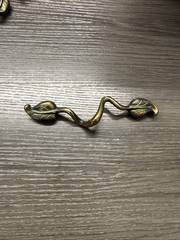 Belwith Hickory Leaf Touch Of Spring Brass Drawer Cabinet Handle Pull P7302VA 77