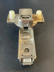NEW! Grass Hinge 1000 Series Clip On, Free Swing PERFECT Condition
