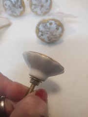 Beautiful Yellow & White Porcelain Floral and Gold Accent Door Knob Set **New