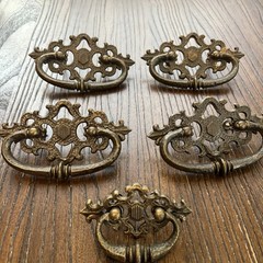 5 Vtg Brass Ornate Chippendale Batwing Style Drawer Pull Set Lot Antique English