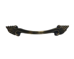 Lot of 4 antique brass finish cabinet pulls handles 4.25″ with 3″ offset 66156