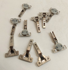 Salice C1R6DE9 Silentia 105° Opening Soft-Close Hinge 1/2″ Overlay Dowel 10pk