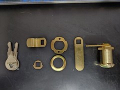 Keyed Drawer and Cabinet Cam Lock 13/16 in. Steel, Brass Plated U-9941