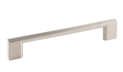 Box of 20 Jeffrey Alexander Sutton 5″ Cabinet Pulls, Satin Nickel, New S3