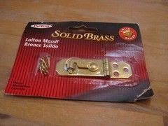Lot 4 Decorative Solid Brass Hinges Corners Catches Ives/National Hobby Hardware
