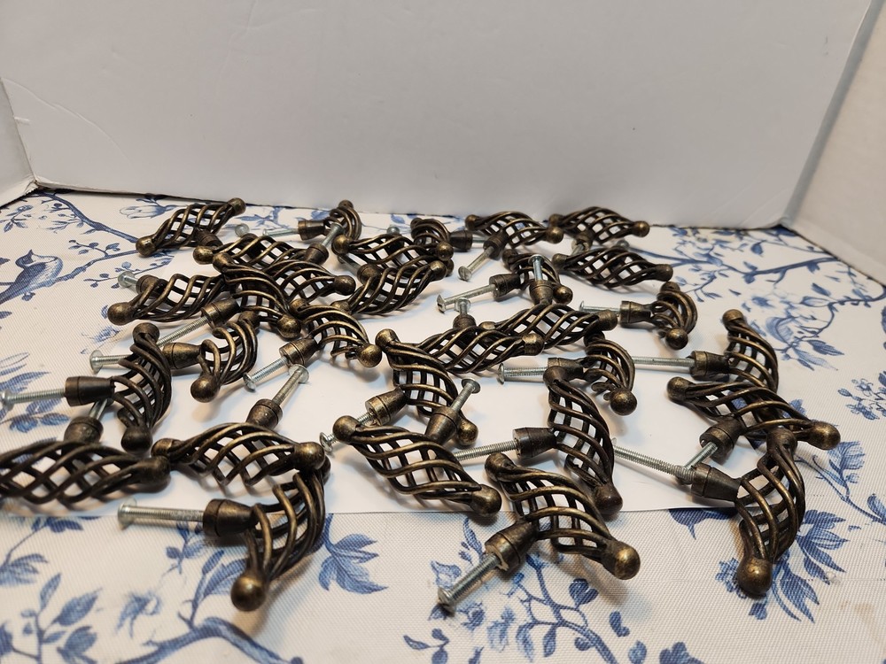 Lot of 30 Spiral Twist Bird Cage Door Drawer Knobs Pulls Hardware Handles Metal
