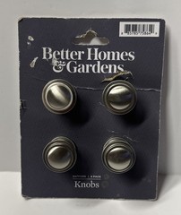 Better Homes & Gardens 1 1/8″ Safford Cabinet & Drawer Knob 4 Pack. See Pictures