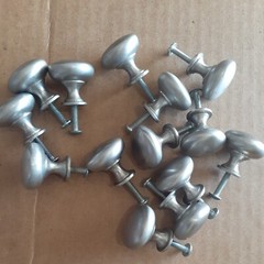 Lot of 15 Cabinet Drawer Knobs Hardware 1 ¼ Round Nickel Silver ( pre-owned )