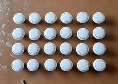 Lot 24 Vintage MCM White Porcelain Cabinet Knobs 1.5″ Gold Rim Mushroom Pulls