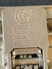 NEW! Grass Hinge 1000 Series Clip On, Free Swing PERFECT Condition