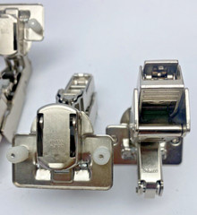 Lot Of 5, 70.655-0102 Blum Clip-Top Cabinet Hinges Overlay Whit Mounting Plate