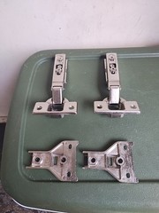 2 Pairs GRASS Cabinet Hinges 1006-30 Self Closing w/Base Plate 054 Austria Made.