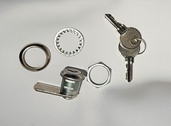 Cam Locks Cabinet Locks, 5/8-7/8″ Hole Diameter, 1/8-1/4″ Installation Panel.