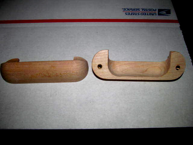 TEN BRAND NEW UNFINISHED MAPLE WOOD CABINET KNOBS / PULLS KC