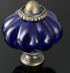 (2) VTG Victorian Style Cobalt Blue Glass w/ Brass Door Knob Handle Drawer Pulls