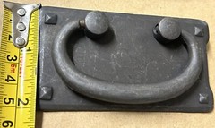 Old Mission 1-1/2″ (38mm) Center-to-Center Bail with Plate Cabinet Pull (10)