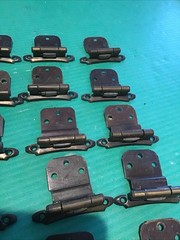 Lot of 22 Amerock Self Closing Cabinet Hinge 4000D-2 Antique Brass Bronze Color