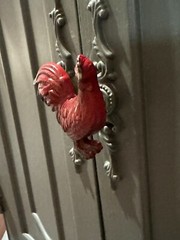 Rustic Red Solid Metal Cast Iron Drawer Knobs Pulls Roosters/Chicken Hardware