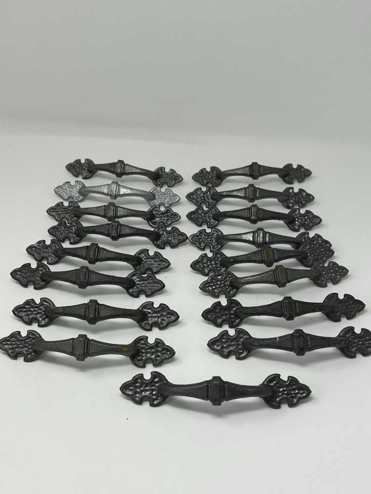 Cabinet Handles Drawer Pulls Lot of 17! 5 1/2 Inches Wide 3 Metal Fleur De Lis