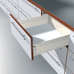 Blum 22″ Metabox 5-7/8″ High, 3/4″ Extension Drawer Side, White 320H5500C15