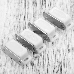 4x Retro Magnetic Door Catches Kitchen Cupboard Wardrobe Cabinet Latch Catches