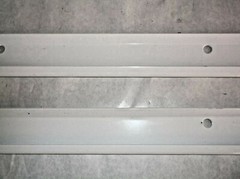 LOT OF 2 0121-40WT 40 IN White Hang Track (ET)