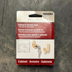 Gatehouse Cabinet & Drawer Lock Brass Finish Model U9942-L #0252957 New Sealed