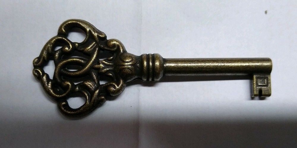 Universal Skeleton Furniture Cabinet Key In Burnished Bronze 1-1/2″ Shank