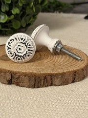 1 Distressed White Floral Heart Cast Iron Metal Knob Drawer Pull Vintage Insp
