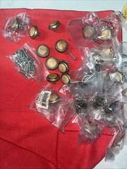 Lot Of 28 Liberty P50080 round Soft Modern knob Antique Brass Oak Read