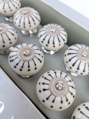 Casa Decor 12 Pc Ceramic Drawer Pull Knobs in Silver, Cream and Black 1.5″ Knobs