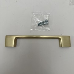 Richelieu Satin Brass Cabinet Drawer Pull Handles 128mm (5 1/32″) Lot of 10 New