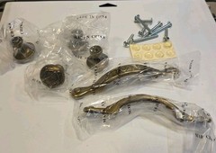 Set of 6 Brass Tone drawer pulls and Knobs With Screws