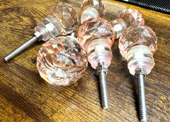 Set 4 Pink/Peach 19 Point Glass Door Cabinet Drawer Knob Pull Brass Shabby Chic