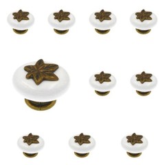 Pack of 10 Hickory P3031-LPW White 1 1/2″ Porcelain and Brass Cabinet Knob Pull
