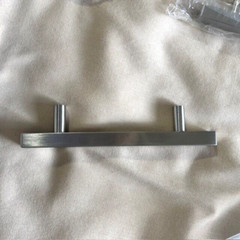 14 Kitchen Cabinet Handles 4 in Hole Center Silver Tone Matte Sleek Comfort Grip