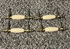 VTG LOT of 4 Ceramic/Porcelain Drawer Pulls Cabinet Handles Floral Design 5″s