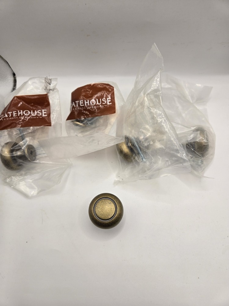 New Gatehouse Antique Brass Cabinet Knobs Round Bullseye Drawer Pulls Lot of 5