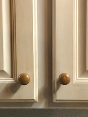 (28) Cabinet Knob Drawer Pulls Round Stone Brown Variegated 1.25″ Jose Regueiro