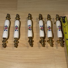 Vintage Set of 6 Porcelain Brass Handles Pulls Cabinet Drawer Floral White