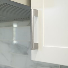 Stainless Steel Brushed Nickel Modern Bath Kitchen Boss Bar Cabinet Handle Pull