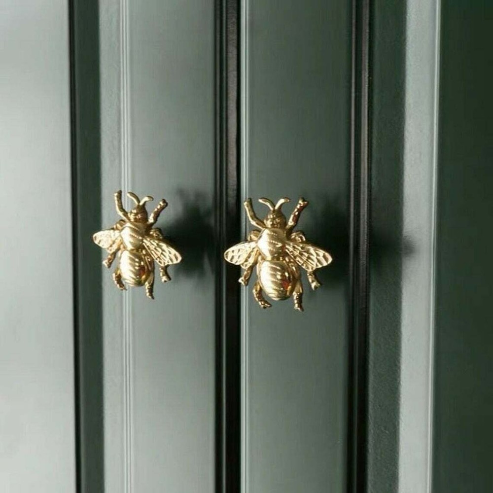 2 Vintage Gold Brass Bumblebee Bee Wardrobe Drawer Pulls Knobs Cabinet Handles
