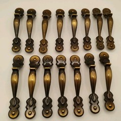 VTG National Lock Antique Brass Decorative Thumb Handle Cabinet Pulls, Lot Of 15