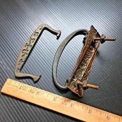 Vintage Relief Floral Bronze/Copper Handle Pull + 1 Pull Follower ~4.25″ -As is
